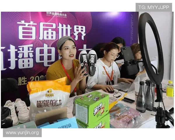 吉祥坊直播平台的用户评论和互动功能提升观看体验的趣味性